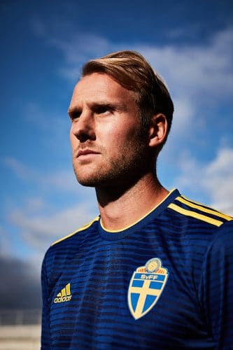 Das neue Schweden Away Trikot 2018 von adidas.